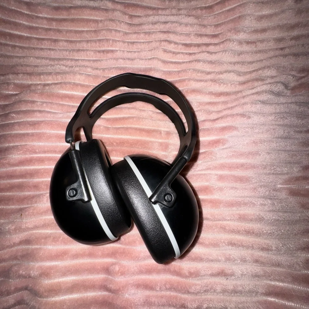 NEW WITHOUT TAGS!!! Black Soundproof Ear Muffs